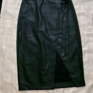 Leather babaton skirt